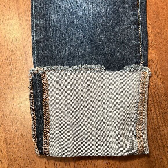 1822 Denim Taylor Wide Cuffed Skinny Cropped Jeans Sz 4 Stretchy Casual Trendy - Picture 3 of 8